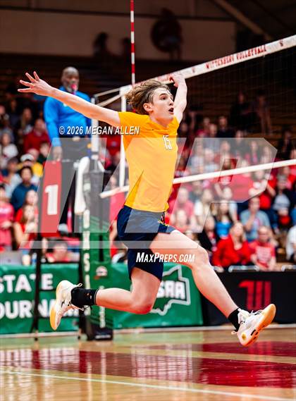 Thumbnail 3 in Thomas Worthington vs. Archbishop Moeller (OHSAA DI State Semifinals) photogallery.