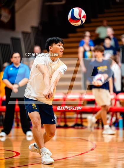 Thumbnail 2 in Thomas Worthington vs. Archbishop Moeller (OHSAA DI State Semifinals) photogallery.