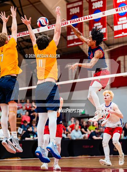 Thumbnail 1 in Thomas Worthington vs. Archbishop Moeller (OHSAA DI State Semifinals) photogallery.