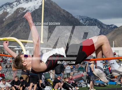 Thumbnail 1 in Early Bird Invitational (High Jump) photogallery.