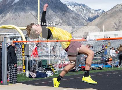 Thumbnail 2 in Early Bird Invitational (High Jump) photogallery.
