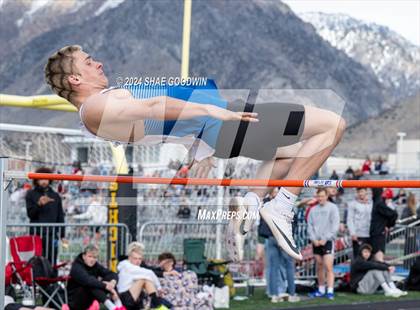 Thumbnail 3 in Early Bird Invitational (High Jump) photogallery.