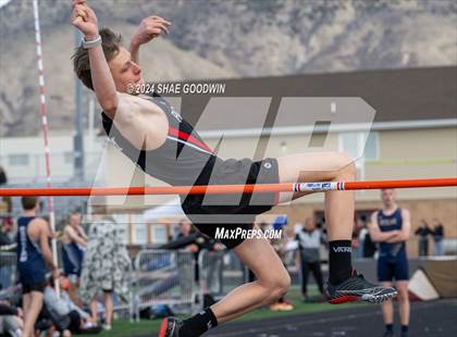 Thumbnail 1 in Early Bird Invitational (High Jump) photogallery.