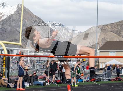 Thumbnail 1 in Early Bird Invitational (High Jump) photogallery.