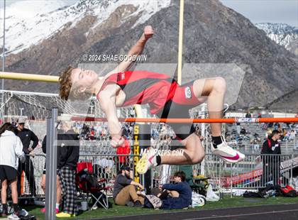 Thumbnail 2 in Early Bird Invitational (High Jump) photogallery.