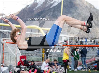 Thumbnail 1 in Early Bird Invitational (High Jump) photogallery.