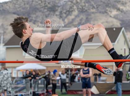 Thumbnail 3 in Early Bird Invitational (High Jump) photogallery.