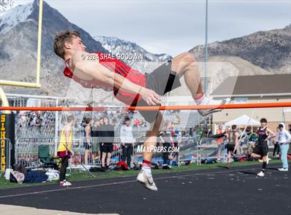 Thumbnail 1 in Early Bird Invitational (High Jump) photogallery.