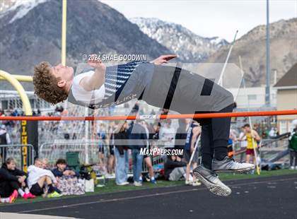 Thumbnail 2 in Early Bird Invitational (High Jump) photogallery.