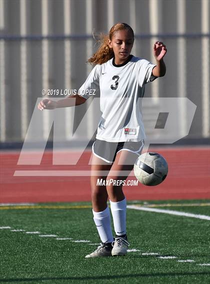 Thumbnail 3 in FR: Ayala @ Chino Hills photogallery.