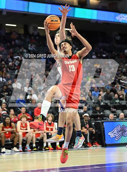 Thumbnail 3 in Centennial @ Oakland Tech (CIF State D2 Finals) photogallery.