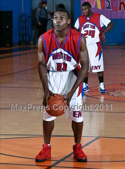 Thumbnail 2 in Bayside  vs Transit Tech (Queens Jam Christmas Classic) photogallery.
