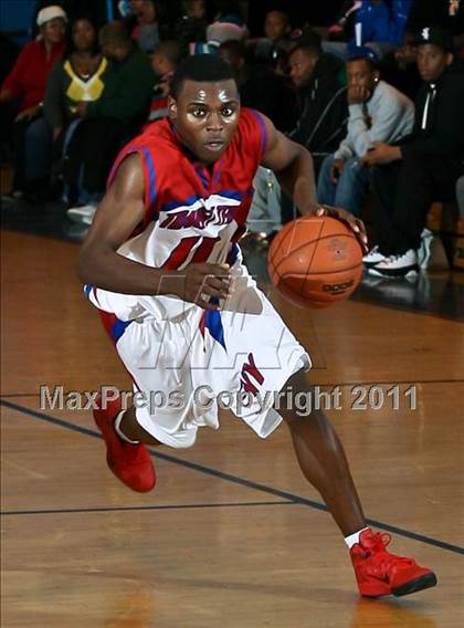 Thumbnail 1 in Bayside  vs Transit Tech (Queens Jam Christmas Classic) photogallery.
