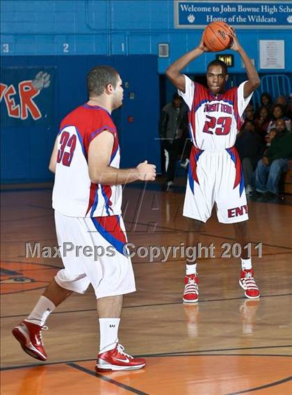 Thumbnail 2 in Bayside  vs Transit Tech (Queens Jam Christmas Classic) photogallery.