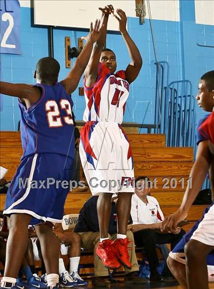 Thumbnail 3 in Bayside  vs Transit Tech (Queens Jam Christmas Classic) photogallery.
