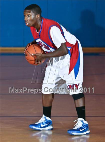 Thumbnail 3 in Bayside  vs Transit Tech (Queens Jam Christmas Classic) photogallery.
