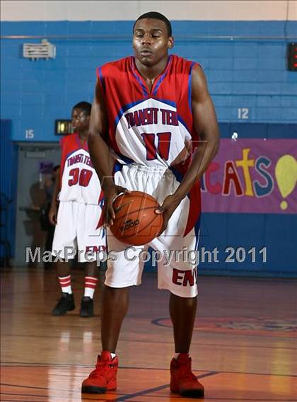 Thumbnail 2 in Bayside  vs Transit Tech (Queens Jam Christmas Classic) photogallery.