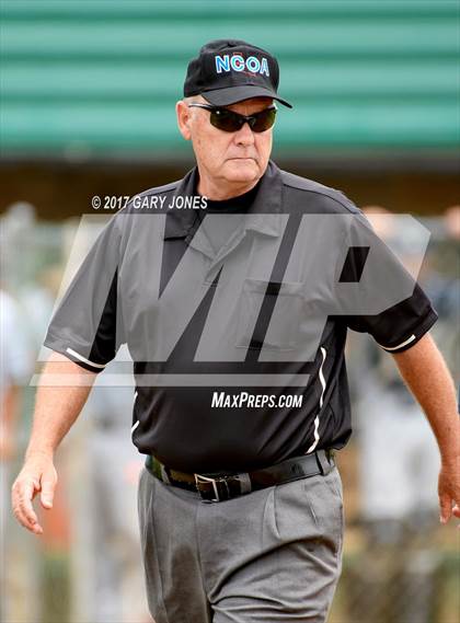 Thumbnail 3 in Elk Grove vs Tracy (CIF SJS D1 Final) photogallery.