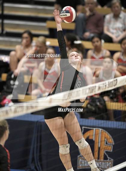 Thumbnail 1 in Los Altos vs Village Christian (CIF State D2 Final) photogallery.