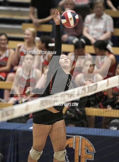 Thumbnail 1 in Los Altos vs Village Christian (CIF State D2 Final) photogallery.
