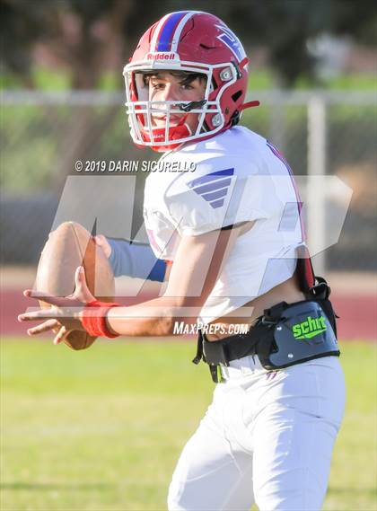 Thumbnail 2 in Holbrook vs Sahuarita photogallery.