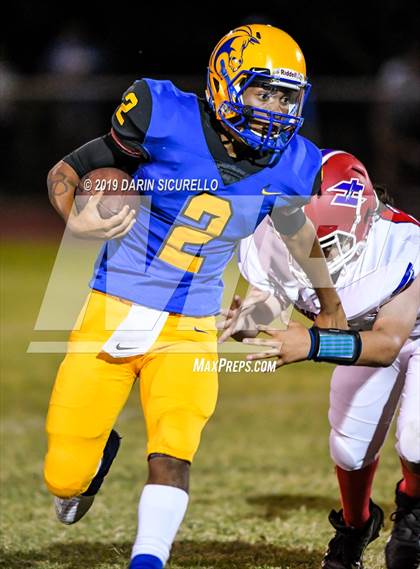 Thumbnail 1 in Holbrook vs Sahuarita photogallery.