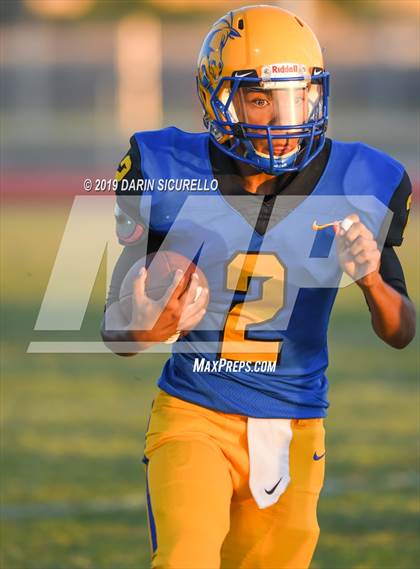 Thumbnail 3 in Holbrook vs Sahuarita photogallery.