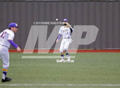 Thumbnail 3 in Sanger vs. Crandall (UIL 4A Region II Area Playoff) photogallery.