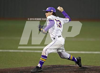 Thumbnail 2 in Sanger vs. Crandall (UIL 4A Region II Area Playoff) photogallery.
