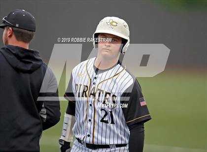 Thumbnail 1 in Sanger vs. Crandall (UIL 4A Region II Area Playoff) photogallery.