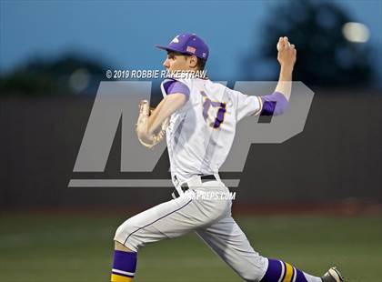 Thumbnail 3 in Sanger vs. Crandall (UIL 4A Region II Area Playoff) photogallery.