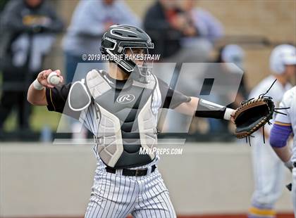 Thumbnail 1 in Sanger vs. Crandall (UIL 4A Region II Area Playoff) photogallery.