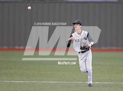 Thumbnail 3 in Sanger vs. Crandall (UIL 4A Region II Area Playoff) photogallery.