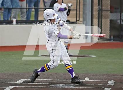 Thumbnail 3 in Sanger vs. Crandall (UIL 4A Region II Area Playoff) photogallery.