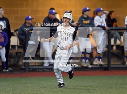 Thumbnail 2 in Sanger vs. Crandall (UIL 4A Region II Area Playoff) photogallery.