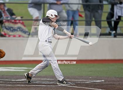 Thumbnail 3 in Sanger vs. Crandall (UIL 4A Region II Area Playoff) photogallery.