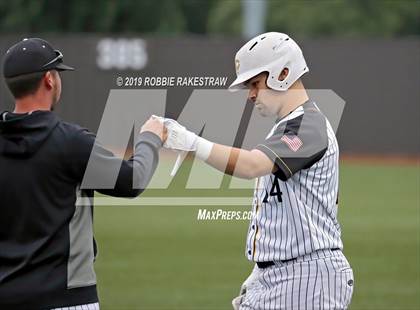 Thumbnail 1 in Sanger vs. Crandall (UIL 4A Region II Area Playoff) photogallery.