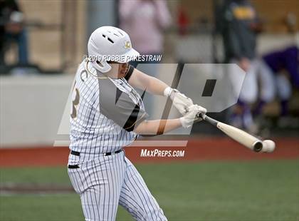 Thumbnail 3 in Sanger vs. Crandall (UIL 4A Region II Area Playoff) photogallery.