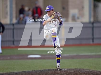 Thumbnail 2 in Sanger vs. Crandall (UIL 4A Region II Area Playoff) photogallery.