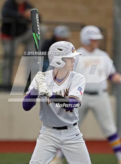 Thumbnail 3 in Sanger vs. Crandall (UIL 4A Region II Area Playoff) photogallery.