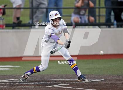 Thumbnail 1 in Sanger vs. Crandall (UIL 4A Region II Area Playoff) photogallery.