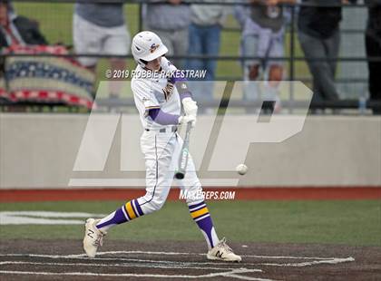 Thumbnail 3 in Sanger vs. Crandall (UIL 4A Region II Area Playoff) photogallery.