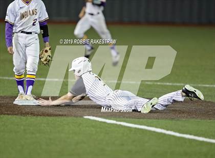 Thumbnail 2 in Sanger vs. Crandall (UIL 4A Region II Area Playoff) photogallery.