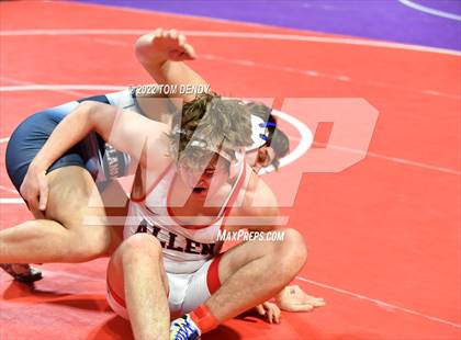 Thumbnail 3 in UIL State Championships - 6A 195lb Final photogallery.