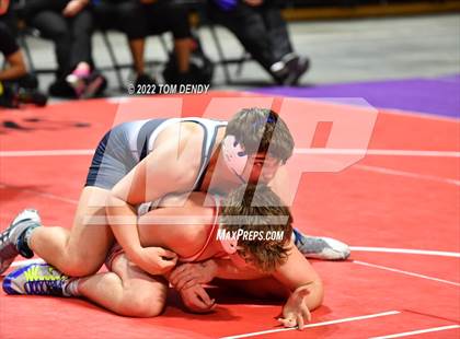 Thumbnail 3 in UIL State Championships - 6A 195lb Final photogallery.