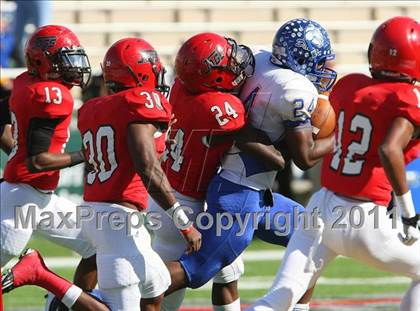 Thumbnail 1 in Copperas Cove vs. Horn (5A Division ll Region ll Bi-District ) photogallery.
