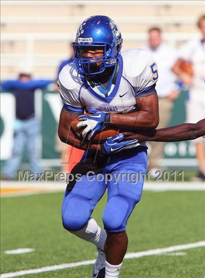 Thumbnail 2 in Copperas Cove vs. Horn (5A Division ll Region ll Bi-District ) photogallery.