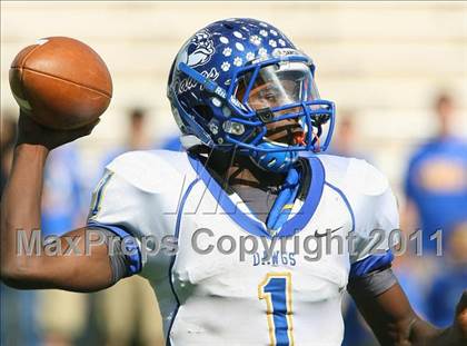 Thumbnail 1 in Copperas Cove vs. Horn (5A Division ll Region ll Bi-District ) photogallery.