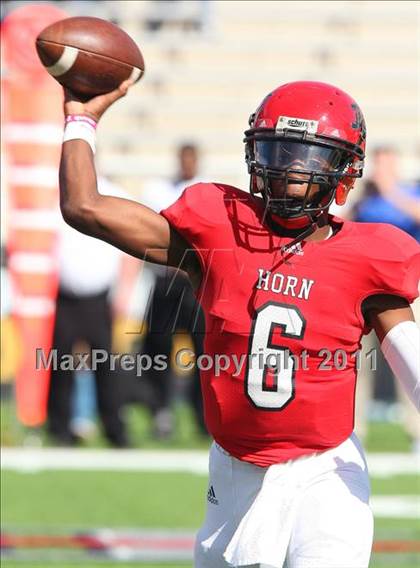 Thumbnail 2 in Copperas Cove vs. Horn (5A Division ll Region ll Bi-District ) photogallery.