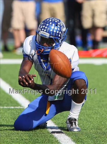 Thumbnail 1 in Copperas Cove vs. Horn (5A Division ll Region ll Bi-District ) photogallery.